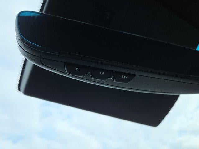 2024 Genesis G70 2.5T