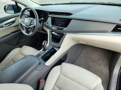 2017 Cadillac XT5 Luxury FWD