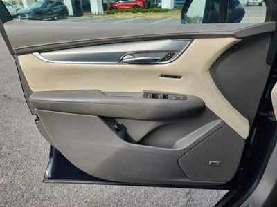 2017 Cadillac XT5 Luxury FWD