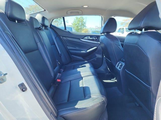 2023 Nissan Maxima SV