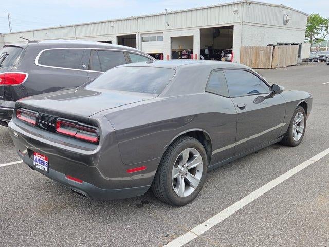 2015 Dodge Challenger SXT
