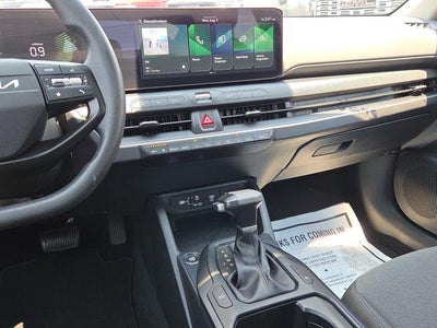 2025 Kia K4 LX