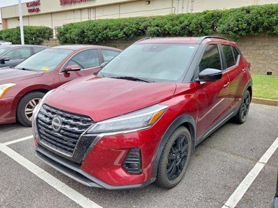 2023 Nissan Kicks SR