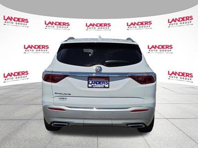 2023 Buick Enclave Essence