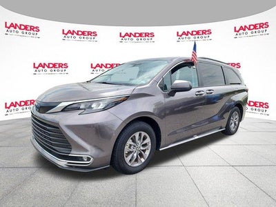 2024 Toyota Sienna XLE