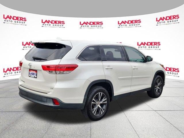 2019 Toyota Highlander LE