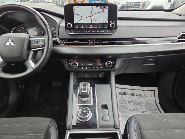 2024 Mitsubishi Outlander SE