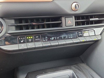 2024 Toyota Crown Platinum