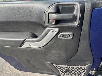 2013 Jeep Wrangler Unlimited 4WD 4dr Sahara