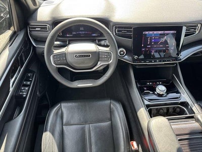 2023 Jeep Wagoneer L 4x4