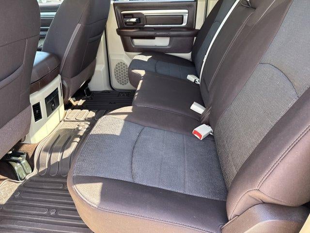 2016 RAM 1500 2WD Crew Cab 5.7 Ft Box Big Horn
