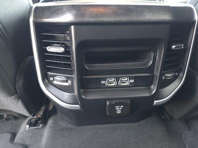 2022 RAM 1500 Big Horn 4x4 Crew Cab 5'7" Box