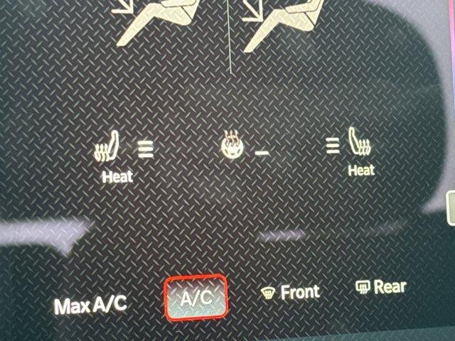 2022 RAM 1500 Rebel 4x4 Crew Cab 5'7" Box