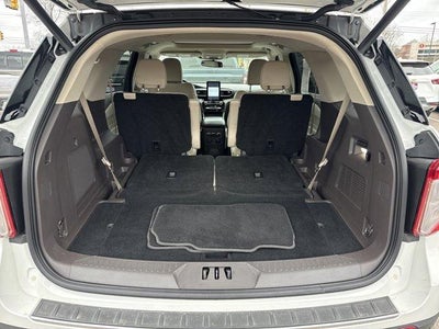 2022 Ford Explorer Platinum RWD