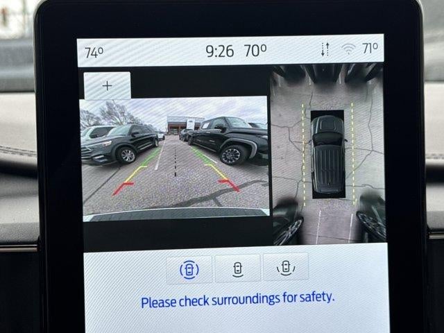 2022 Ford Explorer Platinum RWD