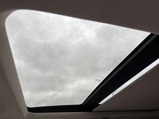 2022 Ford Explorer Platinum RWD