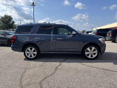 2022 Ford Expedition Platinum 4x2