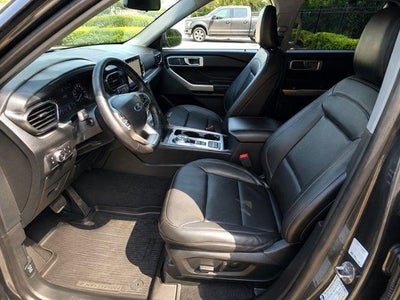 2023 Ford Explorer XLT RWD