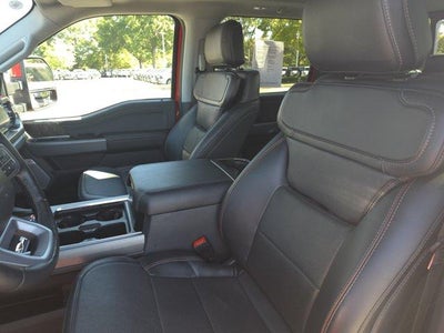 2023 Ford Super Duty F-250 SRW LARIAT 4WD Crew Cab 6.75' Box