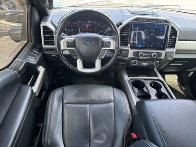 2022 Ford Super Duty F-250 SRW LARIAT 4WD Crew Cab 6.75' Box