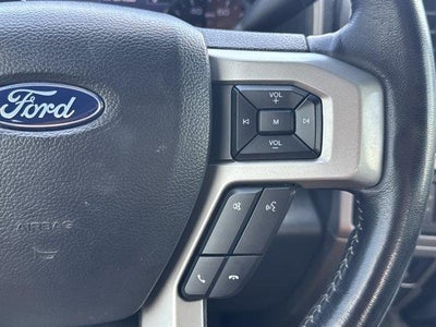 2022 Ford Super Duty F-250 SRW LARIAT 4WD Crew Cab 6.75' Box