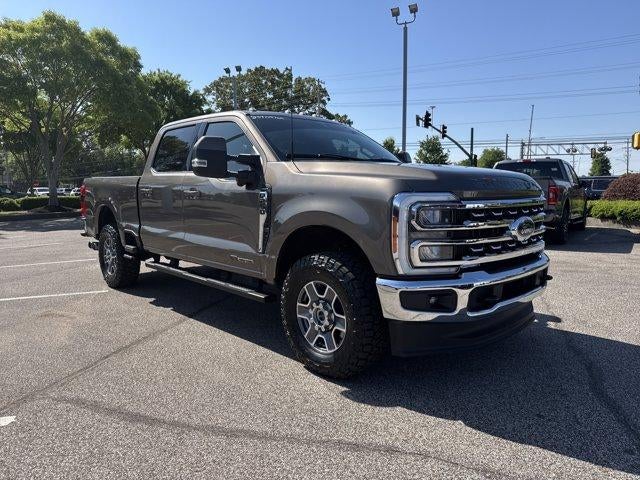 2023 Ford Super Duty F-250 SRW LARIAT 4WD Crew Cab 6.75' Box