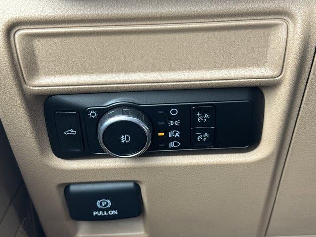 2023 Ford F-150 XL 2WD SuperCrew 5.5' Box