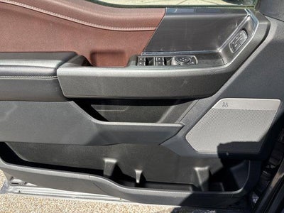 2022 Ford F-150 LARIAT 4WD SuperCrew 5.5' Box