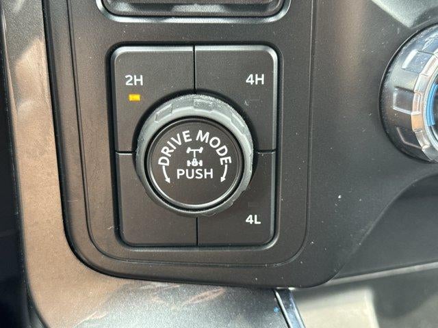 2022 Ford F-150 LARIAT 4WD SuperCrew 5.5' Box