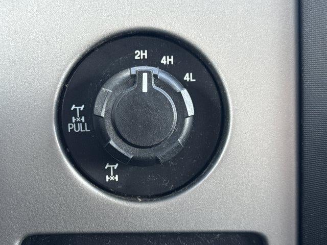 2013 Ford F-150 4WD SuperCrew 5-1/2 Ft Box XLT