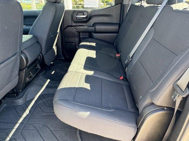 2022 Chevrolet Silverado 1500 Crew Cab Standard Box 4-Wheel Drive Custom