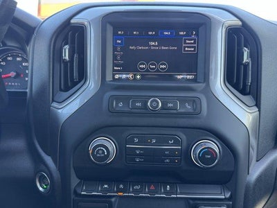 2022 Chevrolet Silverado 1500 Crew Cab Standard Box 4-Wheel Drive Custom