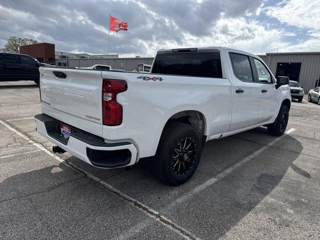 2022 Chevrolet Silverado 1500 Crew Cab Standard Box 4-Wheel Drive Custom