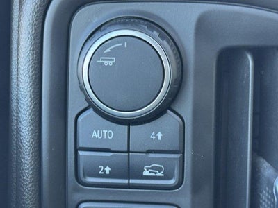 2022 Chevrolet Silverado 1500 Crew Cab Standard Box 4-Wheel Drive Custom