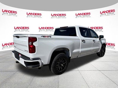 2022 Chevrolet Silverado 1500 Crew Cab Standard Box 4-Wheel Drive Custom