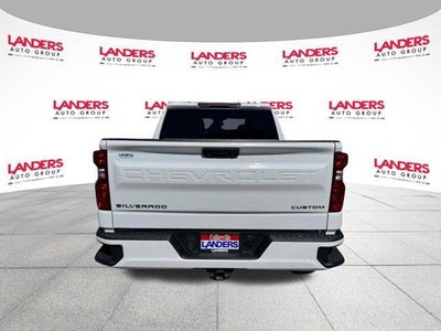 2022 Chevrolet Silverado 1500 Crew Cab Standard Box 4-Wheel Drive Custom
