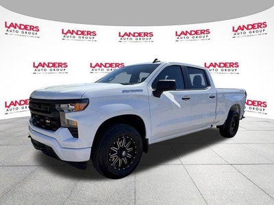 2022 Chevrolet Silverado 1500 Crew Cab Standard Box 4-Wheel Drive Custom