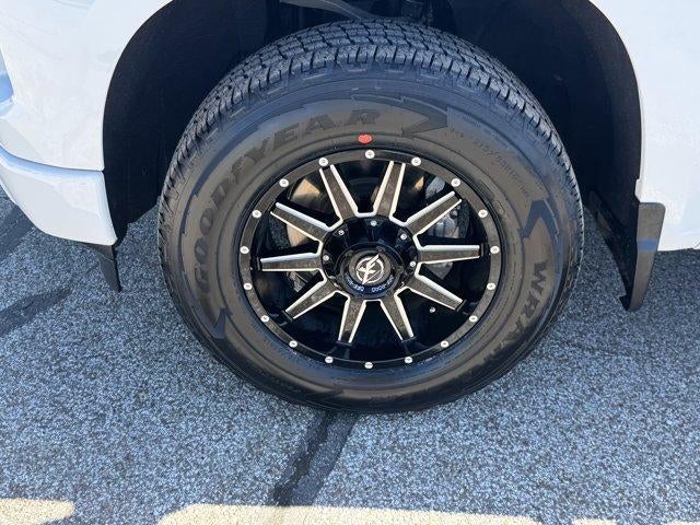 2022 Chevrolet Silverado 1500 Crew Cab Standard Box 4-Wheel Drive Custom