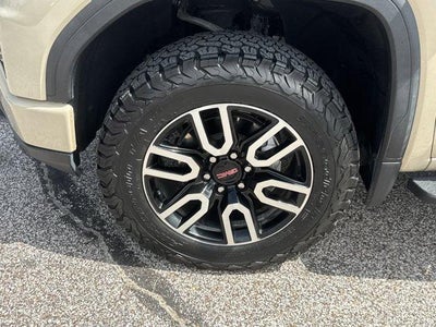 2022 GMC Sierra 1500 Crew Cab Short Box 4-Wheel Drive AT4