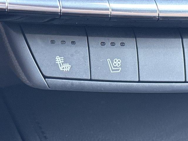 2024 Cadillac XT4 FWD 4dr Premium Luxury