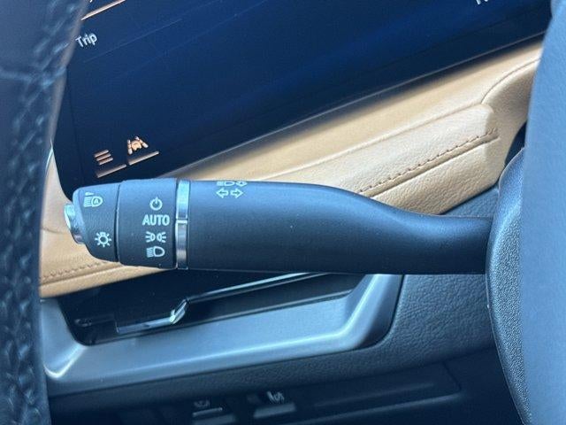 2024 Cadillac XT4 FWD 4dr Premium Luxury