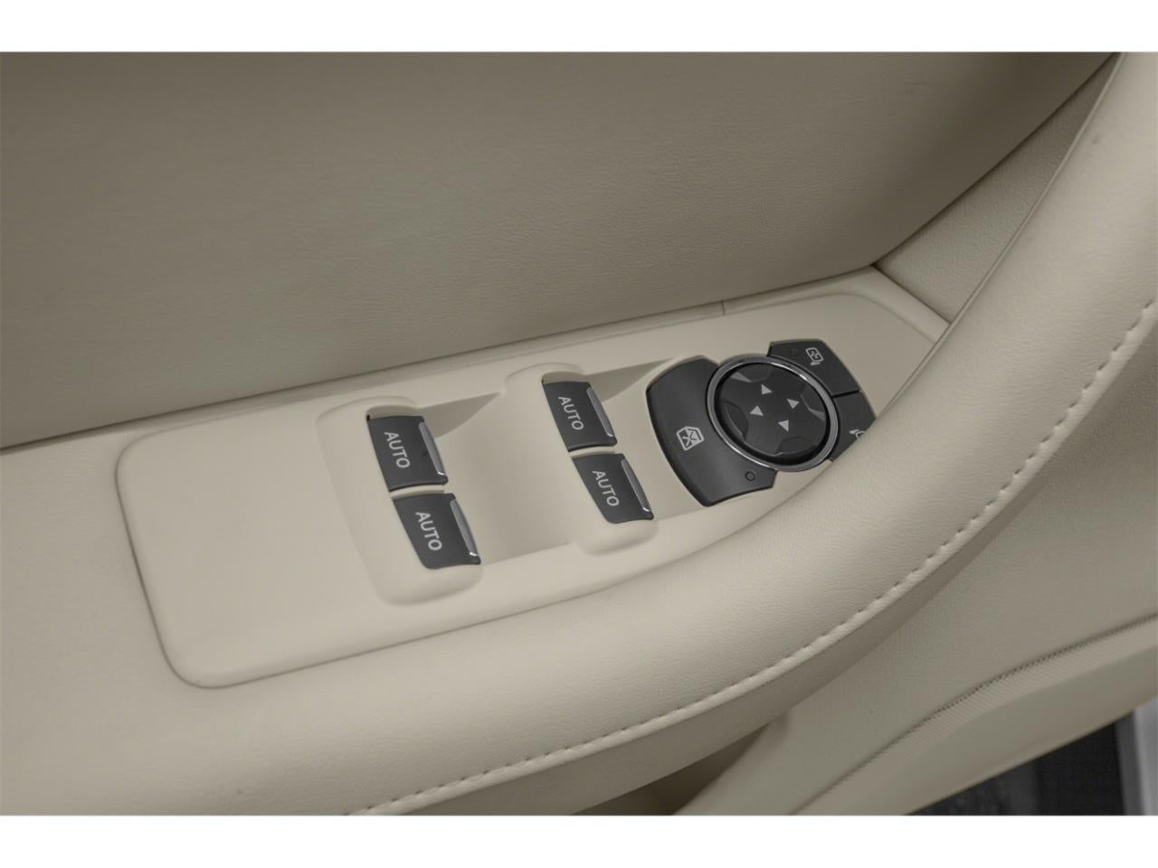 2015 Lincoln MKS 4dr Sdn 3.7L FWD