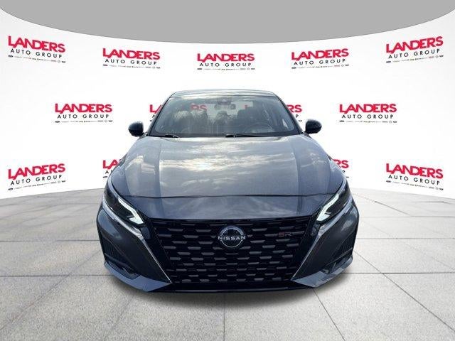 2023 Nissan Altima 2.0 SR Sedan
