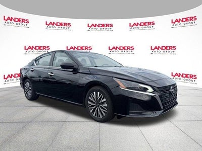 2024 Nissan Altima 2.5 SV Sedan