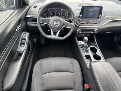 2024 Nissan Altima 2.5 SV Sedan
