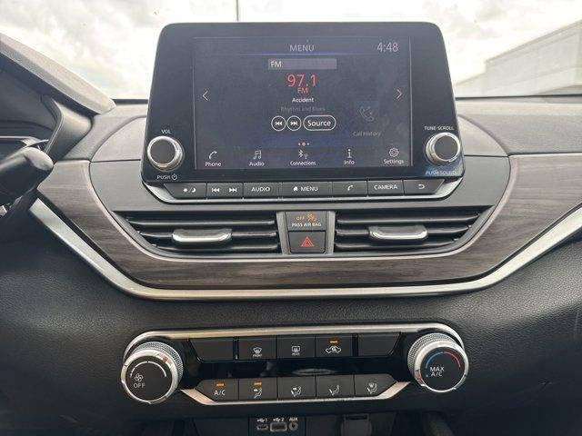 2024 Nissan Altima 2.5 SV Sedan