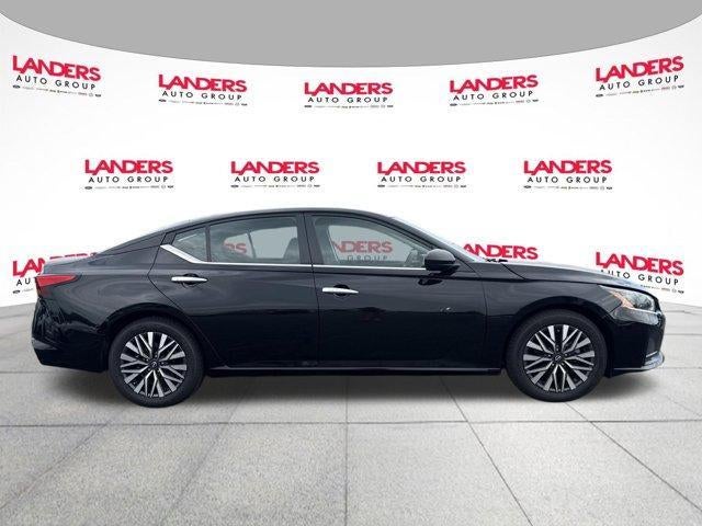 2024 Nissan Altima 2.5 SV Sedan