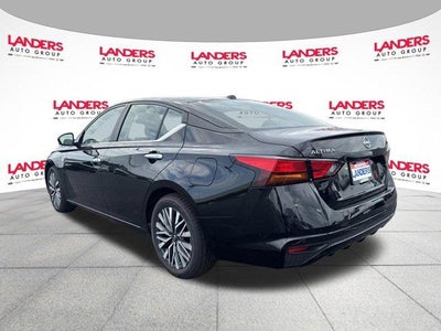 2024 Nissan Altima 2.5 SV Sedan