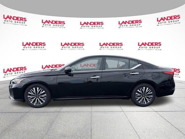 2024 Nissan Altima 2.5 SV Sedan