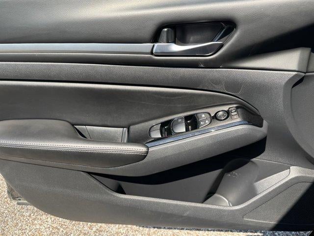2023 Nissan Altima 2.5 SV Sedan